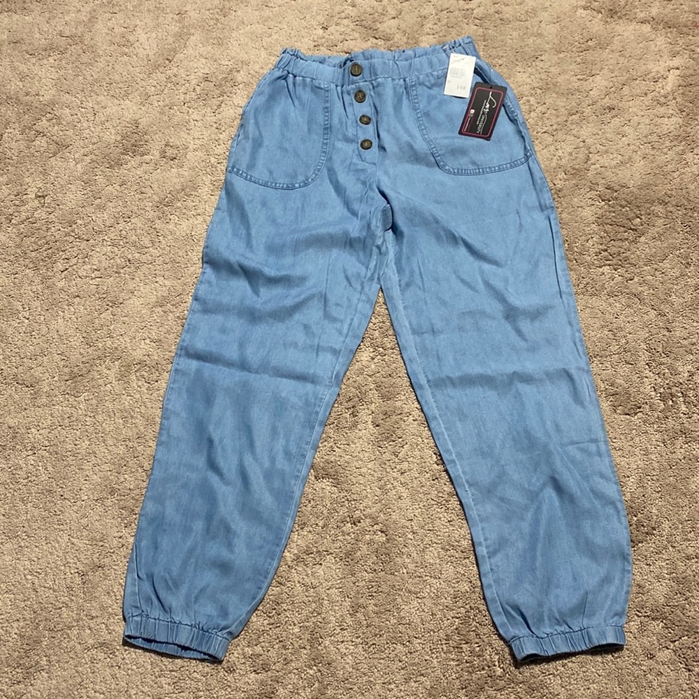Ankle Cut Trousers/ size medium
